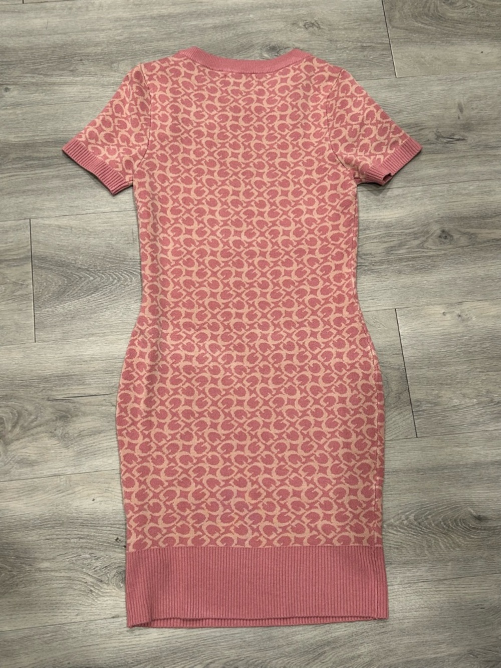 GUESS Pink Patterned Rib-Trim Knit Mini Dress - Picture 3 of 3